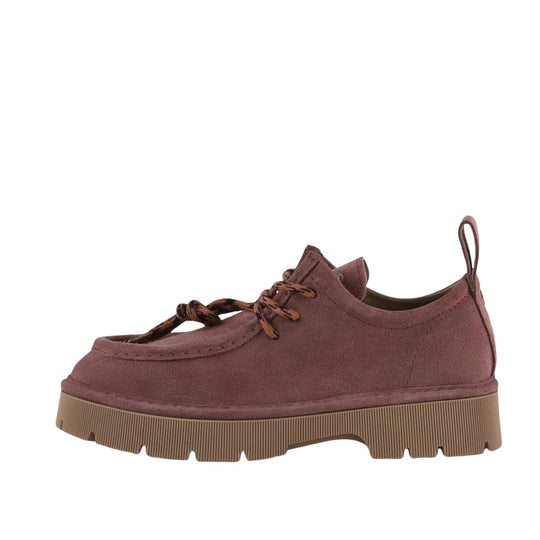 lace up shoe